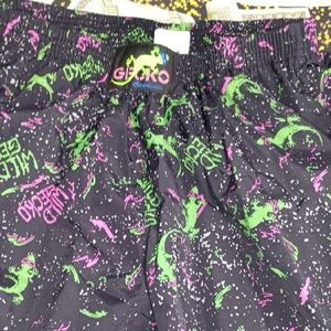 Gecko Hawaii Vintage Black and Green Patterned Pants